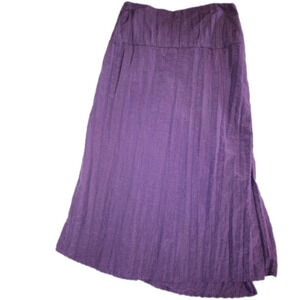 Beautiful purple  crinkle skirt with a BUSTLE!!